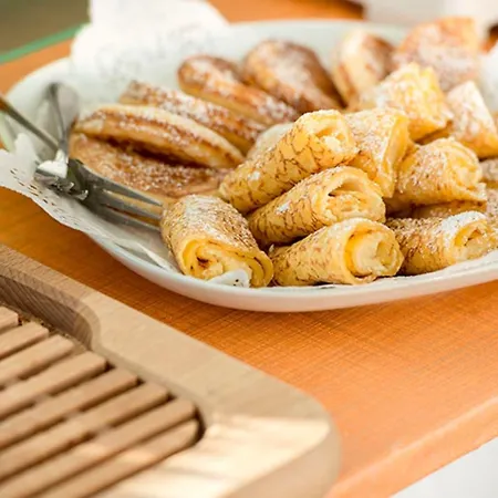 Aviva By Apolonia 3*