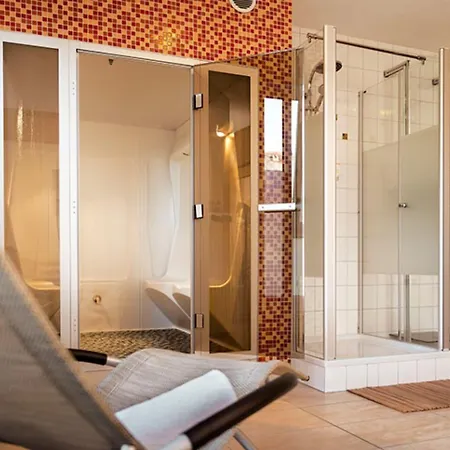 Aviva By Apolonia Hotel 3*