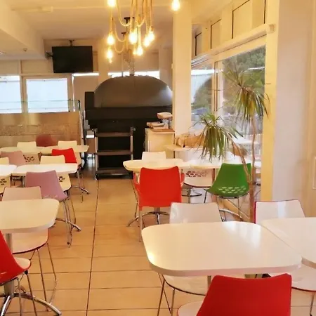 Aviva By Apolonia Hotel 3*