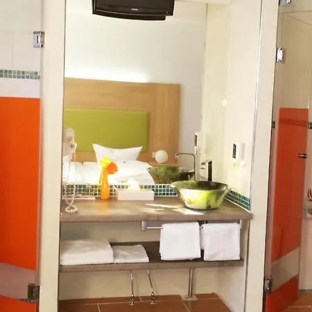 Aviva By Apolonia Hotel 3*