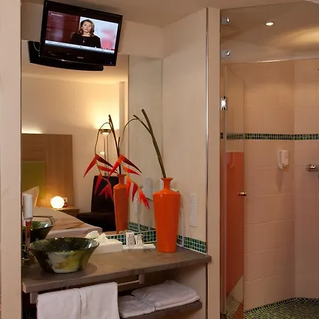 Hotel Aviva By Apolonia