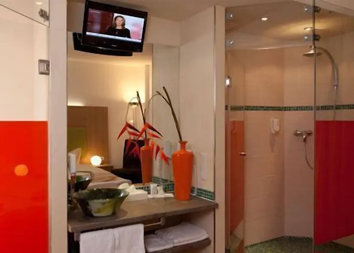 Aviva By Apolonia Otel 3*