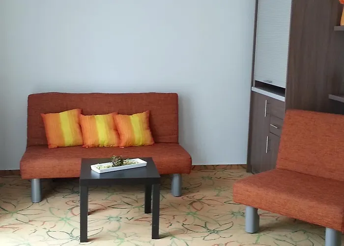 Otel Aviva By Apolonia 3*