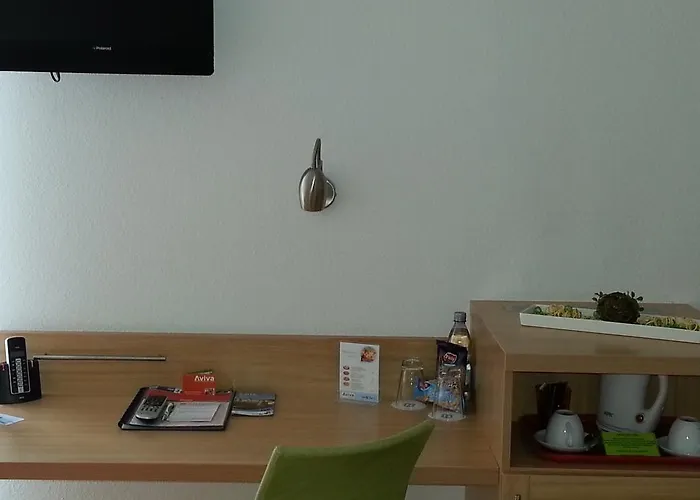 Otel Aviva By Apolonia 3*