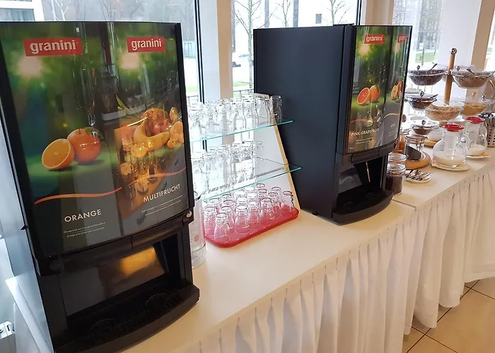 Aviva By Apolonia 3*